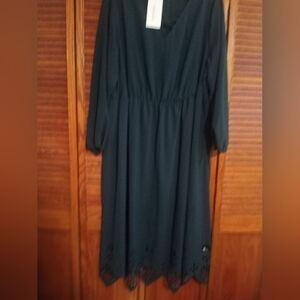 BloomChic Midi Dress Dark Green size 22-24